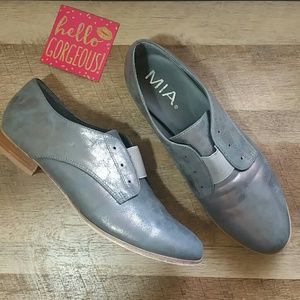 MIA Pewter Oxford